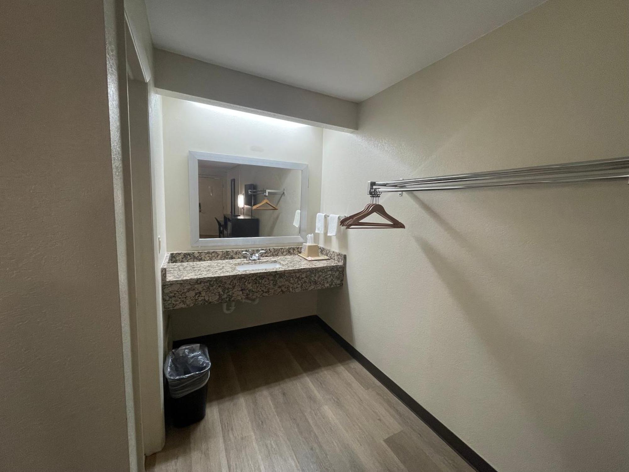 Royal Inn Motel Фредеріксбург Екстер'єр фото